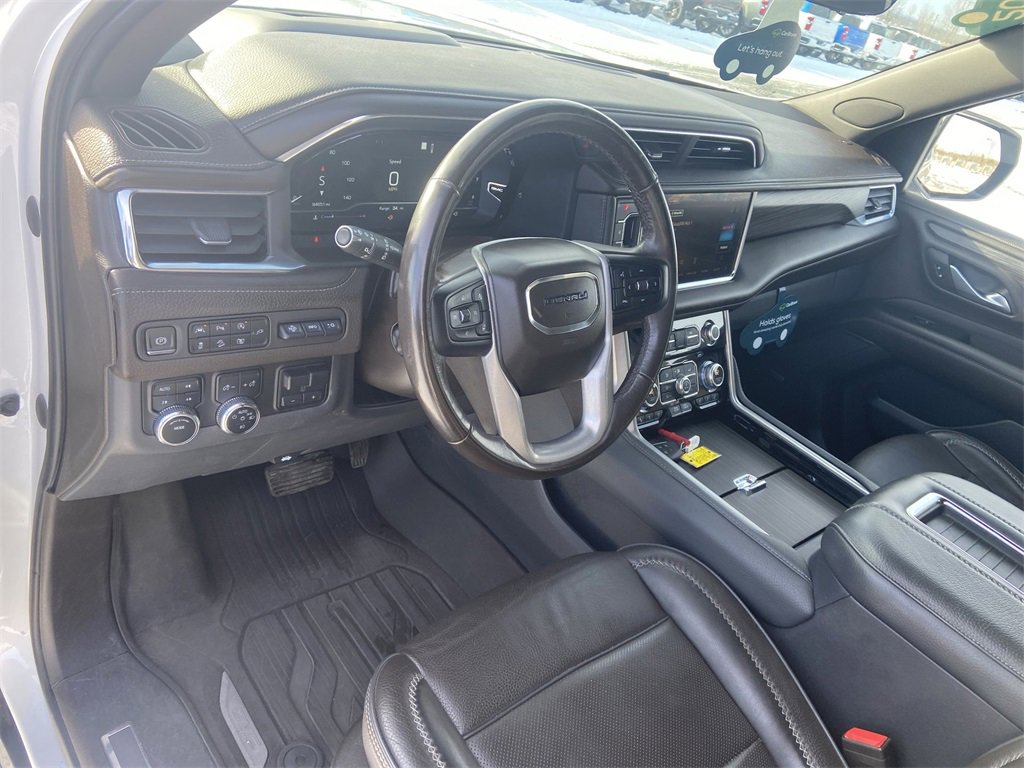 Certified 2022 GMC Yukon Denali w/ Denali Premium Package image 10