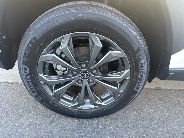 Used 2022 Toyota RAV4 XLE Premium image 31