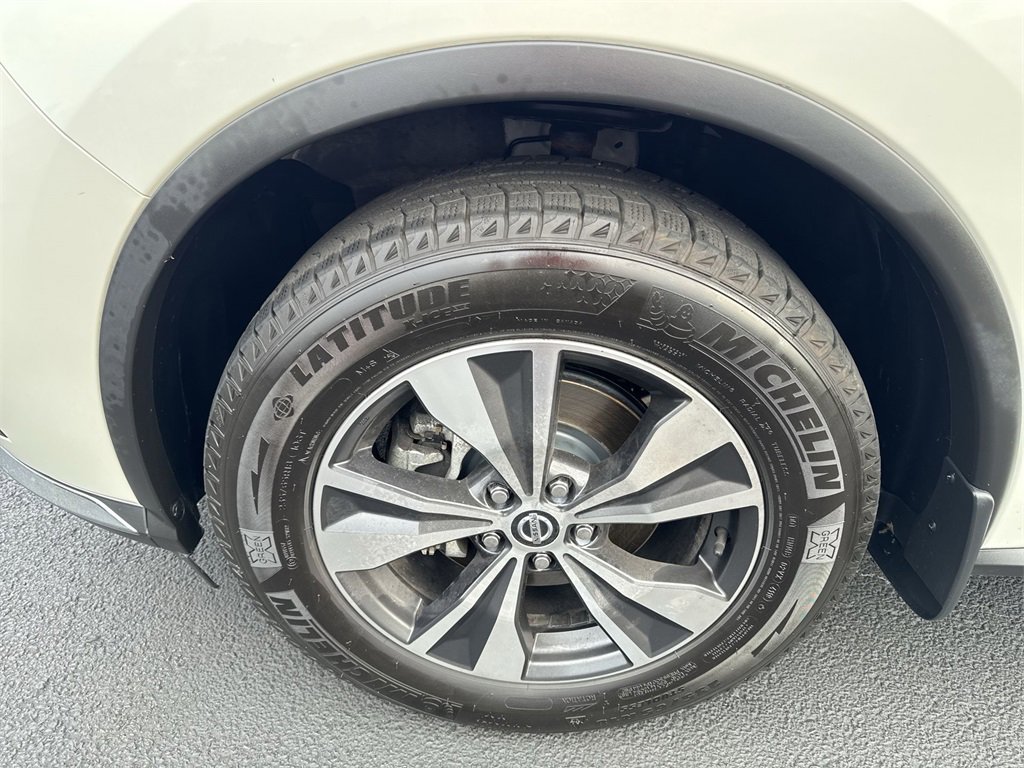 Used 2020 Nissan Murano SV image 16