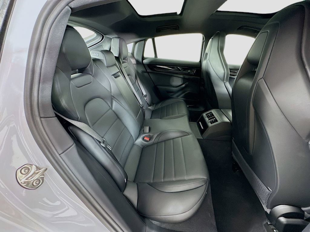 New 2025 Porsche Panamera image 29