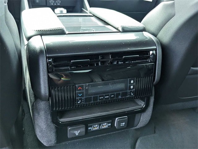 New 2024 Jeep Wagoneer Base w/ Premium Group I image 25