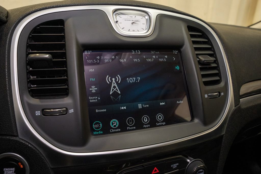 Used 2021 Chrysler 300 Touring w/ Sport Appearance Package image 12