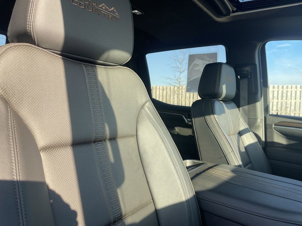 Used 2024 Chevrolet Silverado 1500 High Country w/ High Country Premium Package image 42