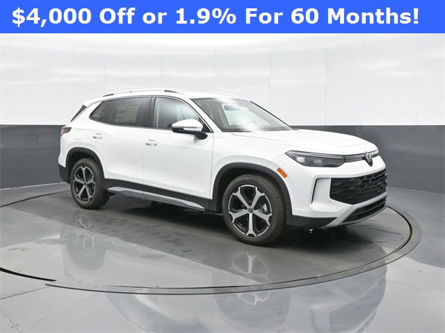 New 2026 Volkswagen Tiguan SE image 1