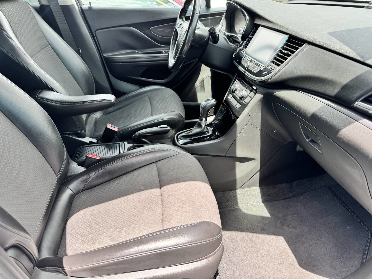 Used 2019 Buick Encore Preferred w/ Safety Package image 7