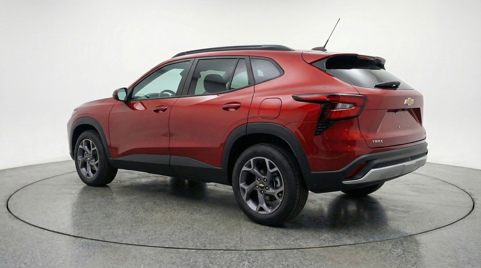 Used 2025 Chevrolet Trax LT image 6