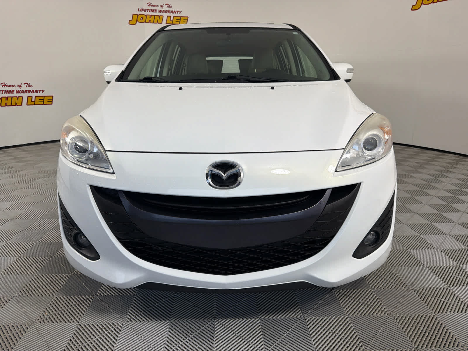 Used 2014 MAZDA MAZDA5 Touring w/ Moonroof & Audio Package FWD image 8