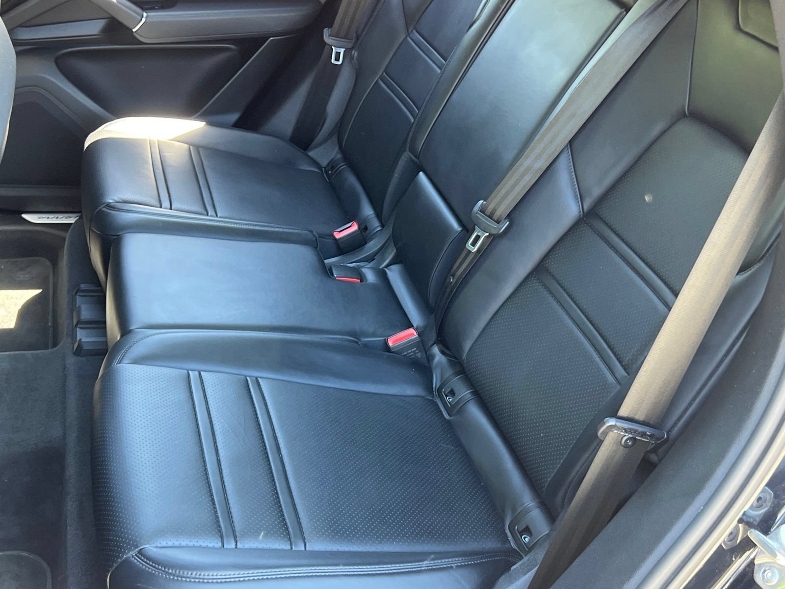 Certified 2019 Porsche Cayenne AWD/4WD image 16
