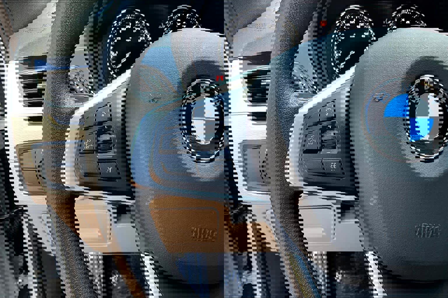 Used 2021 BMW X1 xDrive28i w/ Convenience Package image 19