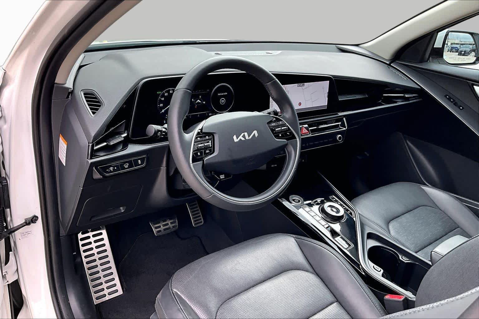 Used 2023 Kia Niro Wave FWD image 15