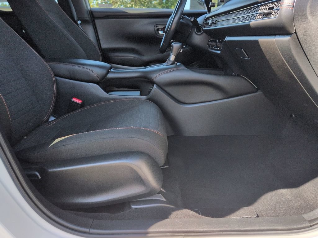 Used 2024 Honda HR-V Sport image 25