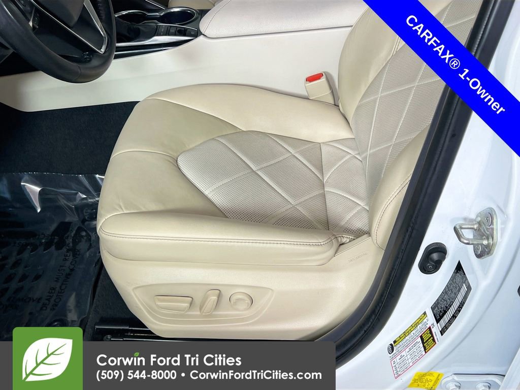 Used 2019 Toyota Camry XLE image 22
