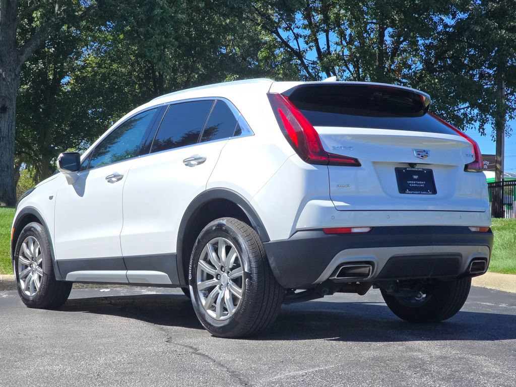 Certified 2022 Cadillac XT4 Premium Luxury w/ Enhanced Visibility Package AWD/4WD image 16