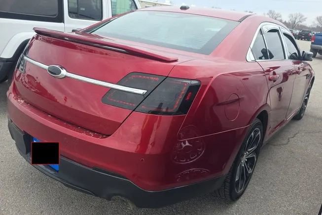 Used 2013 Ford Taurus SHO image 1