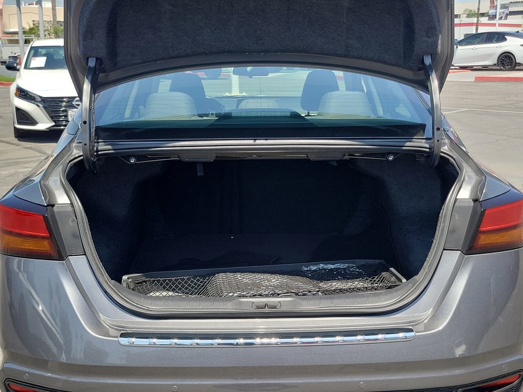 Used 2023 Nissan Altima 2.5 SV FWD image 22