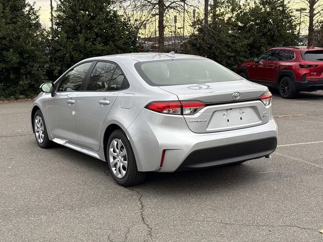 Used 2026 Toyota Corolla LE image 4