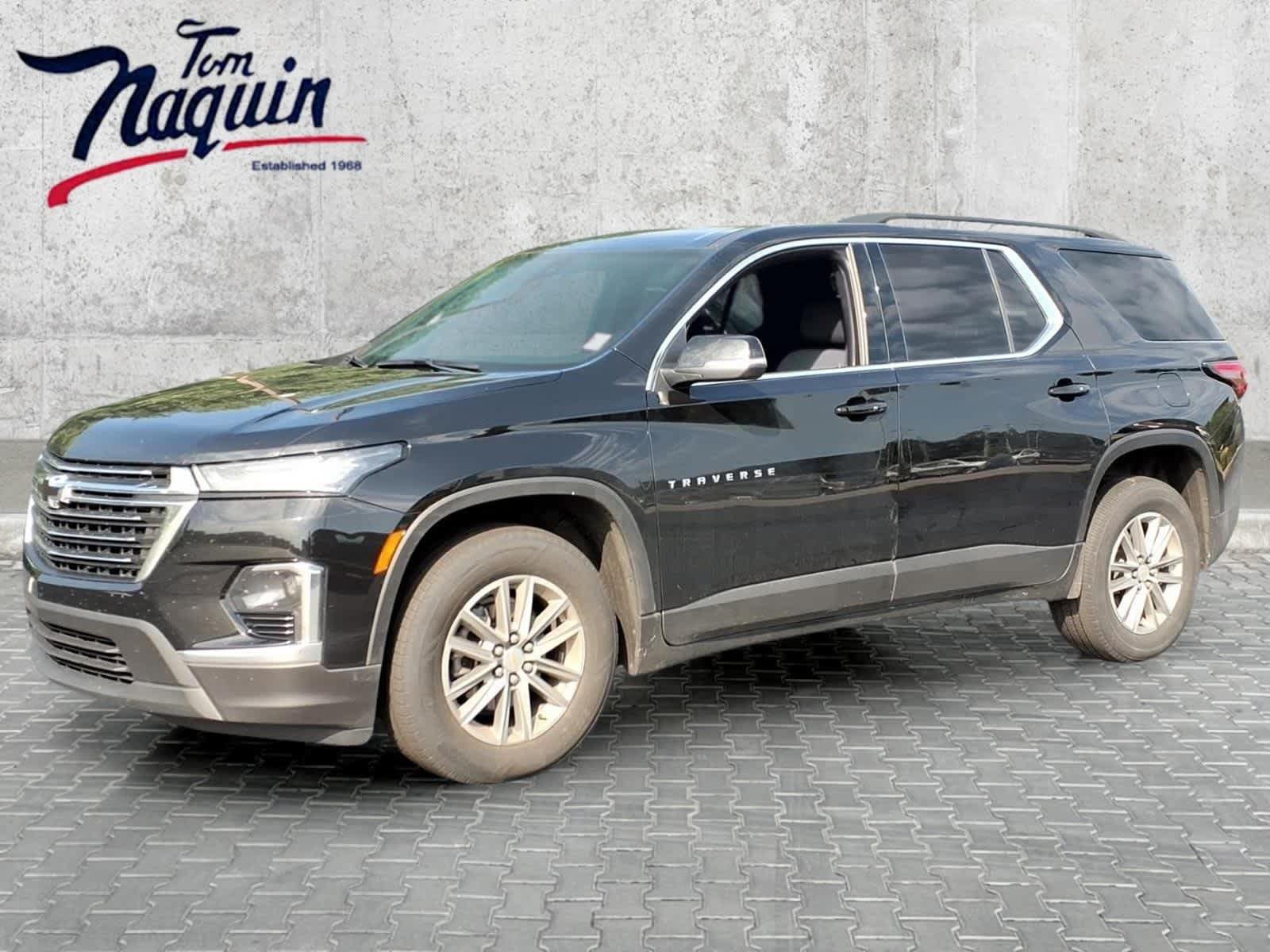 Used 2023 Chevrolet Traverse LT