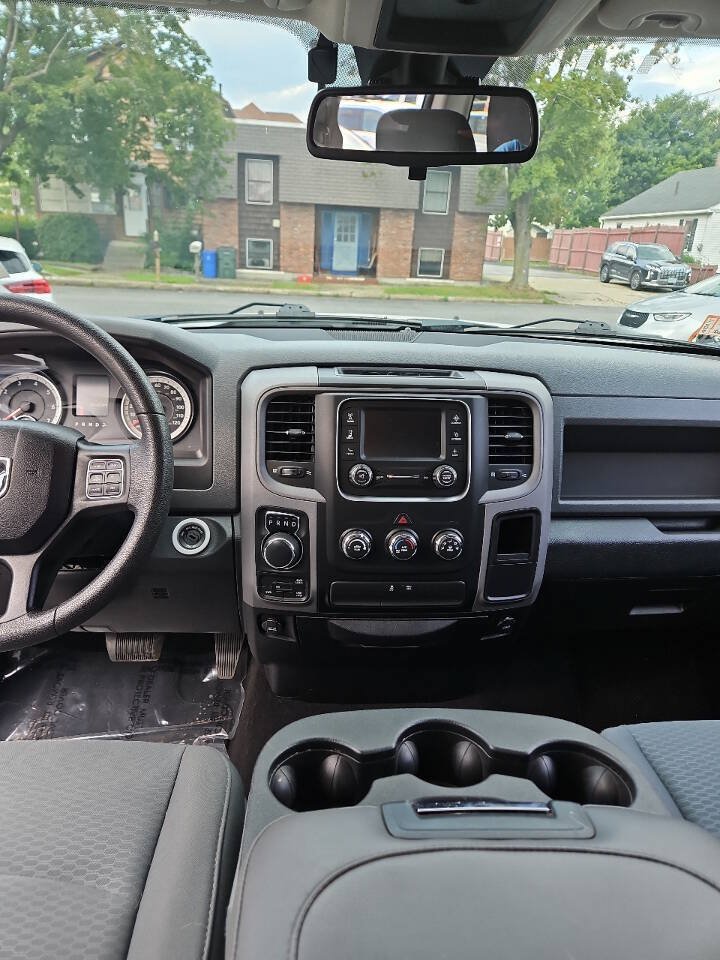 Used 2016 RAM 1500 Express AWD/4WD image 18