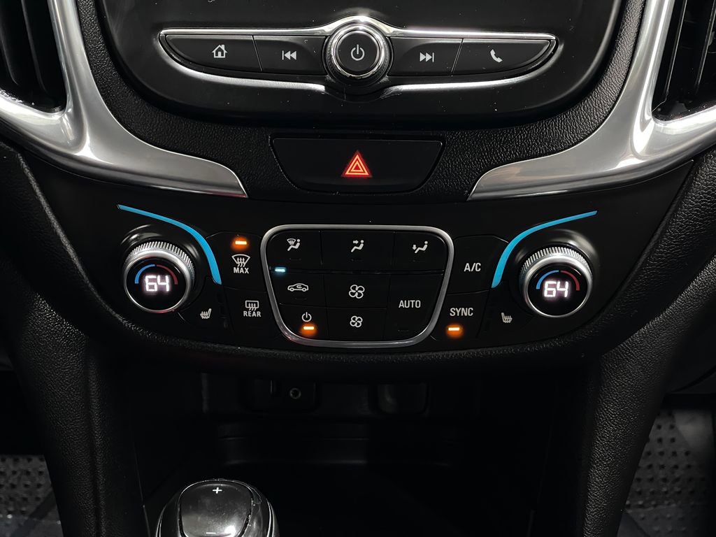 Used 2018 Chevrolet Equinox LT image 24