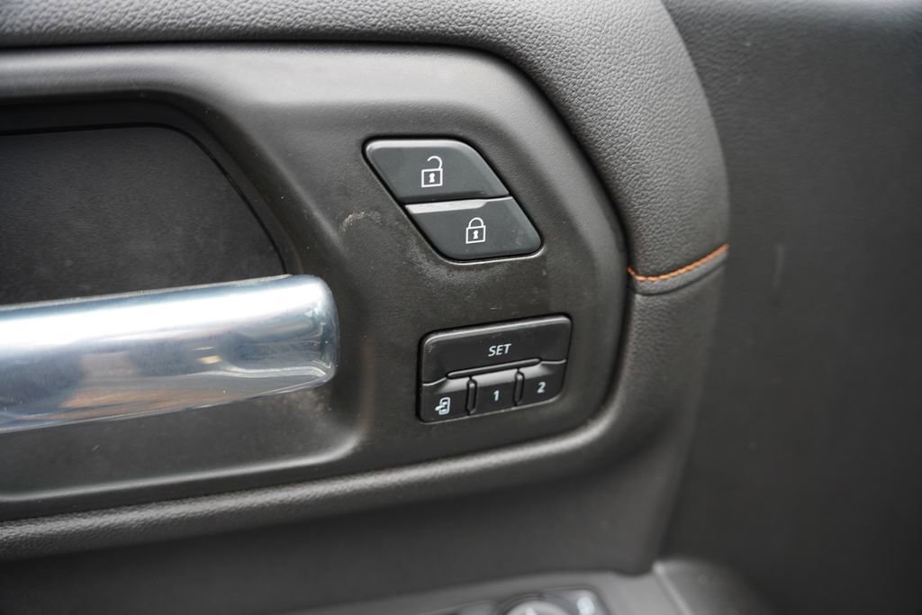 Used 2020 GMC Sierra 1500 AT4 w/ AT4 Premium Package image 22