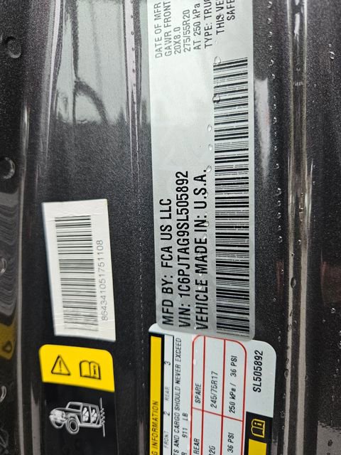 Used 2025 Jeep Gladiator Sport image 14