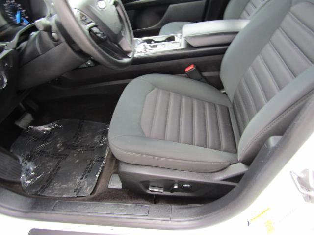 Certified 2017 Ford Fusion SE FWD image 15