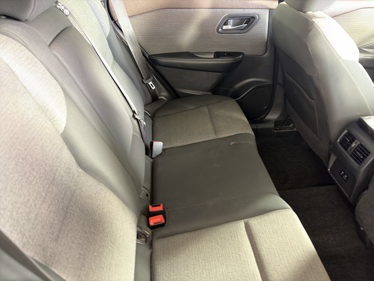 Used 2022 Nissan Rogue SV AWD/4WD image 22