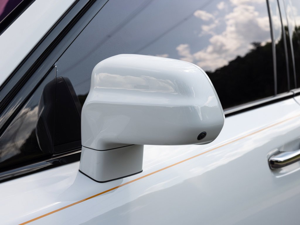 Certified 2022 Rolls-Royce Cullinan Black Badge w/ Dark Exterior Package AWD/4WD image 21
