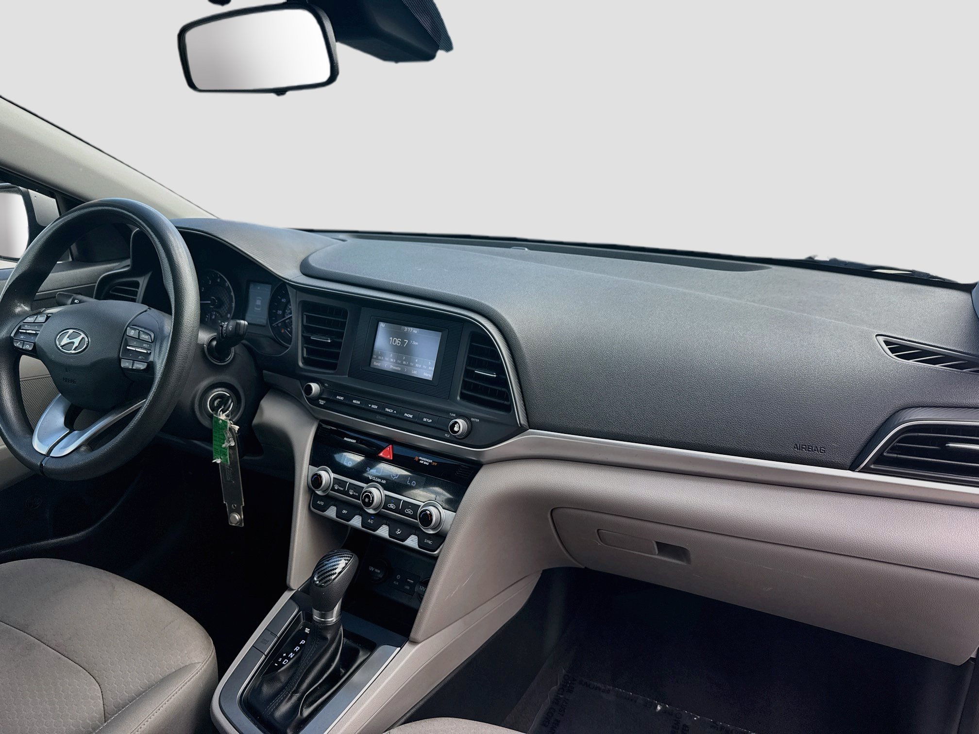 Used 2020 Hyundai Elantra SE FWD image 29