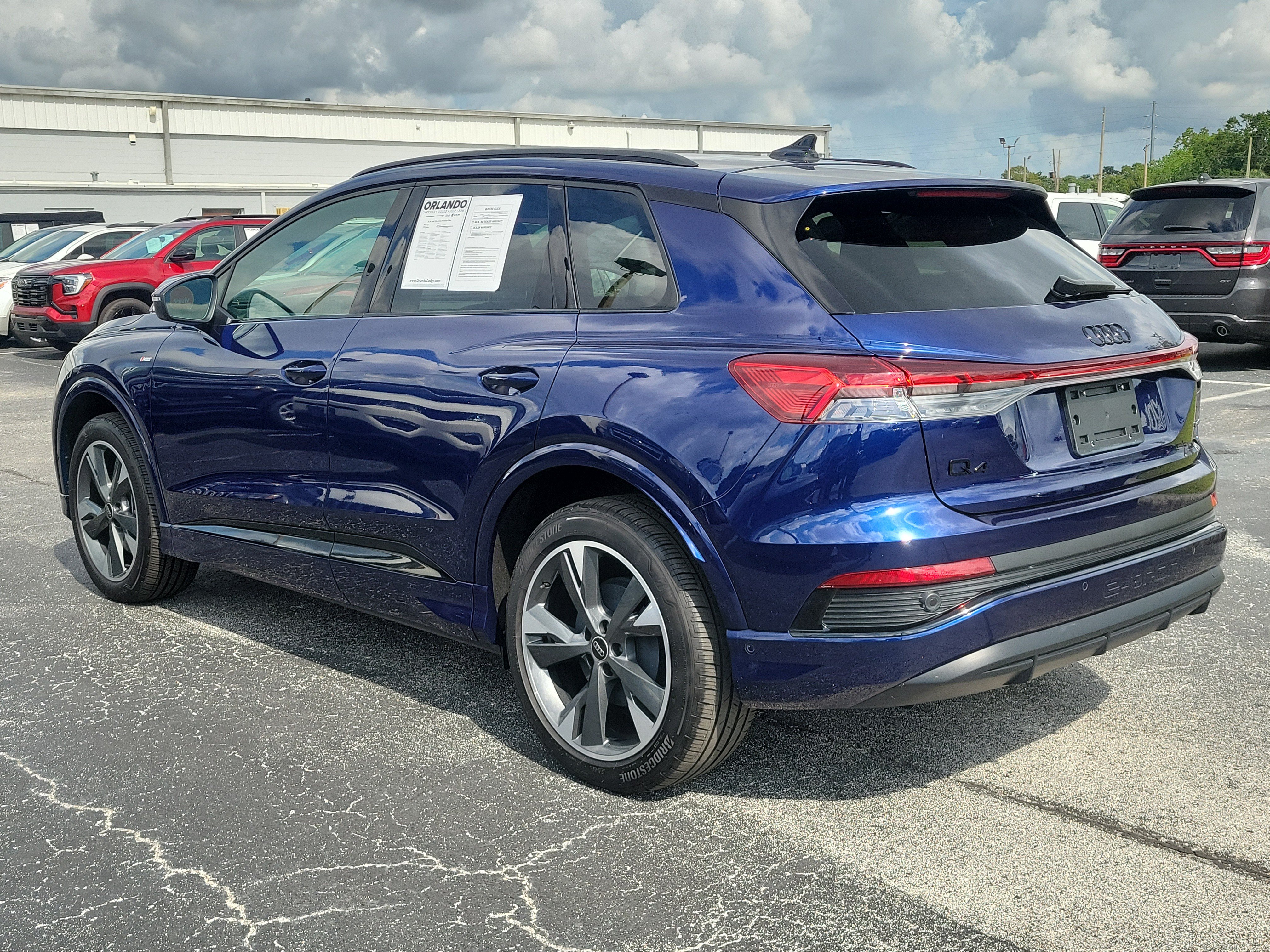 Used 2024 Audi Q4 e-tron Premium Plus AWD/4WD image 5
