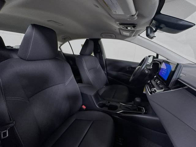 Used 2026 Toyota Corolla LE FWD image 33