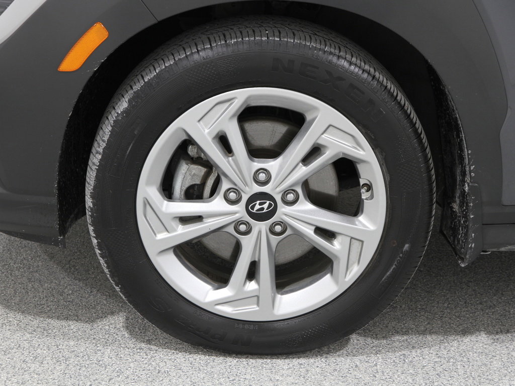 Used 2023 Hyundai Kona SEL image 22