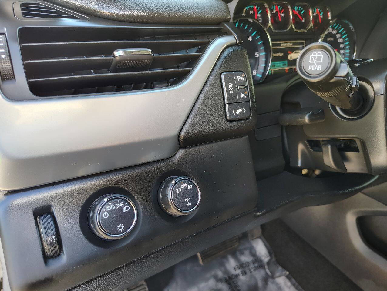 Used 2018 Chevrolet Tahoe LT image 26