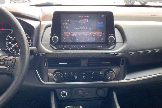 Used 2021 Nissan Rogue S AWD/4WD image 9