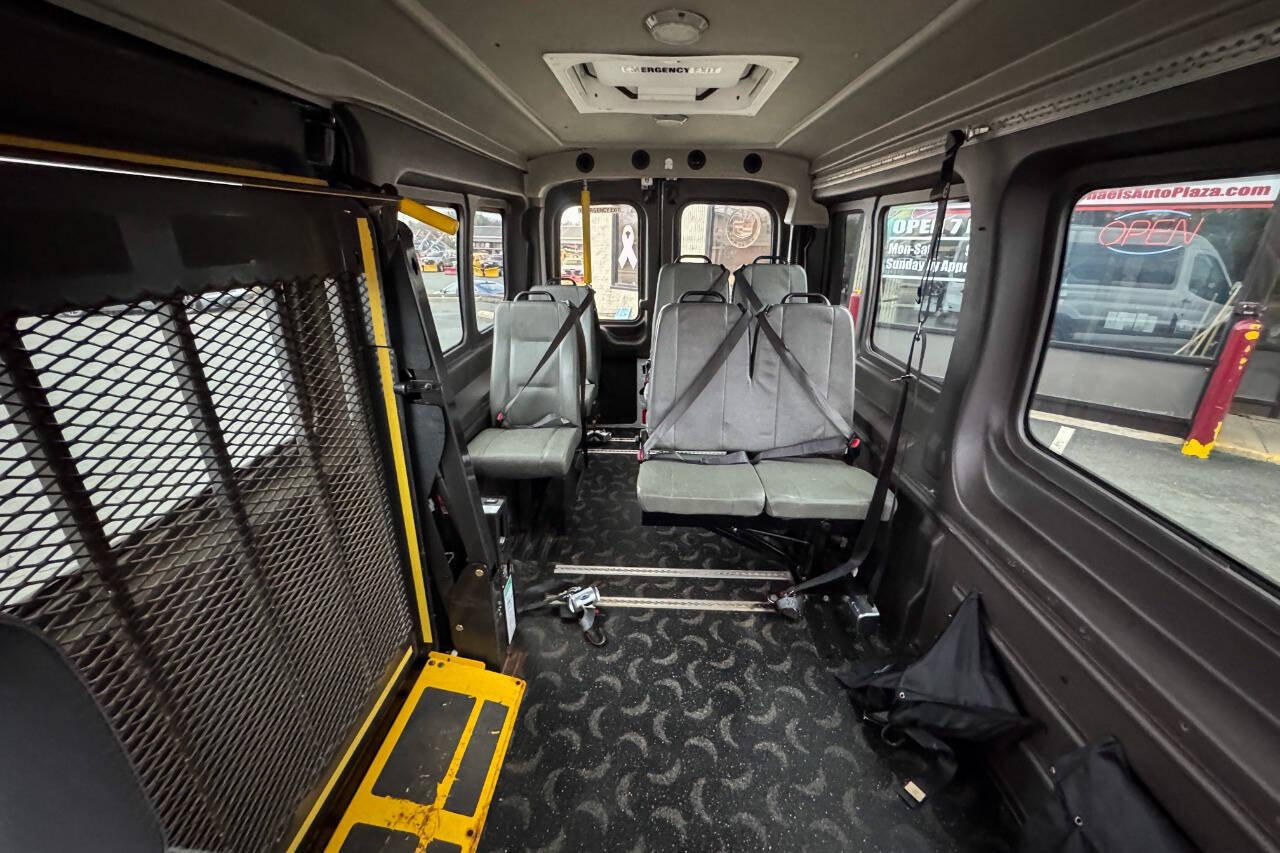 Used 2016 Ford Transit 250 148 Medium Roof RWD image 22
