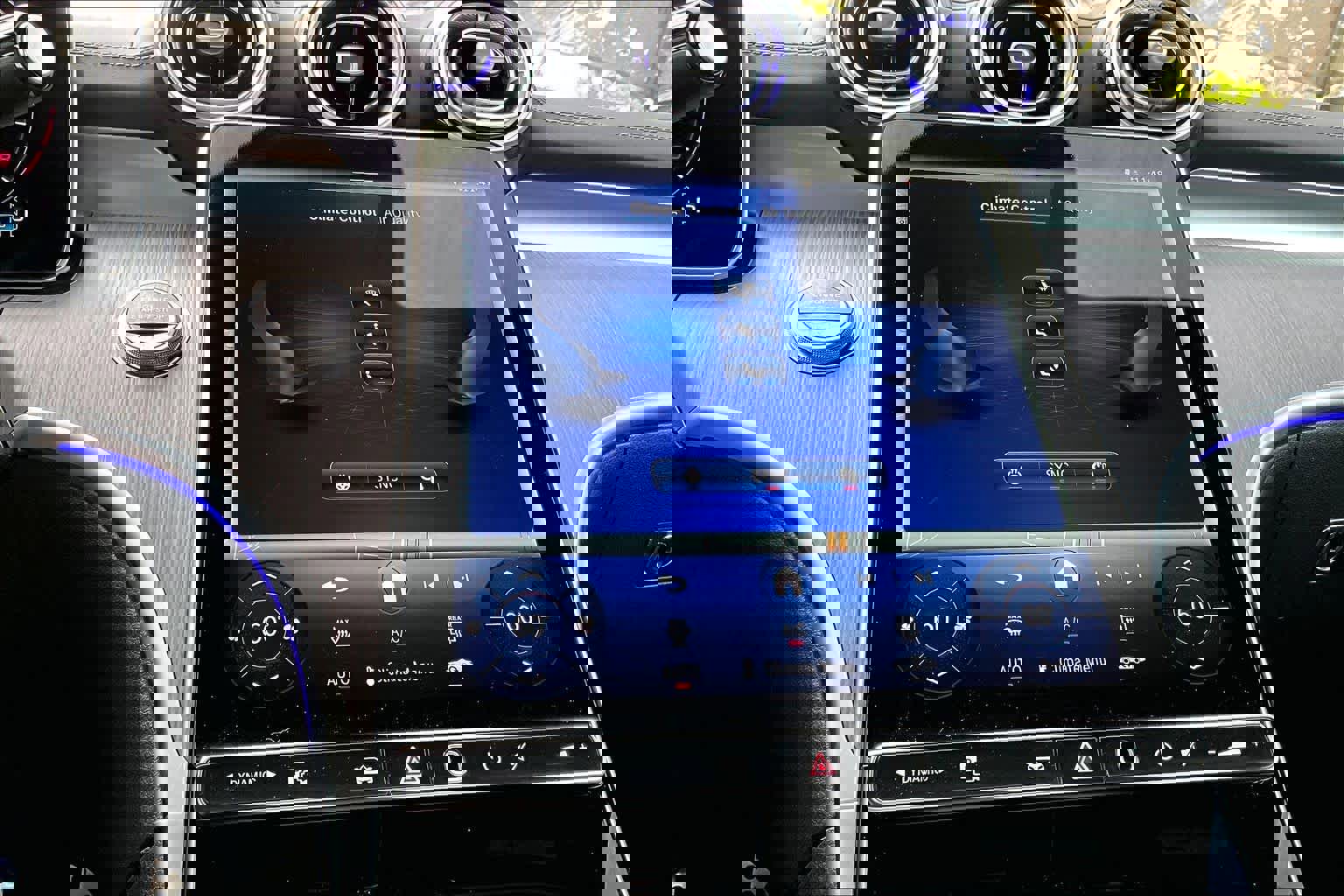 Certified 2025 Mercedes-Benz CLE 450 4MATIC Coupe image 35