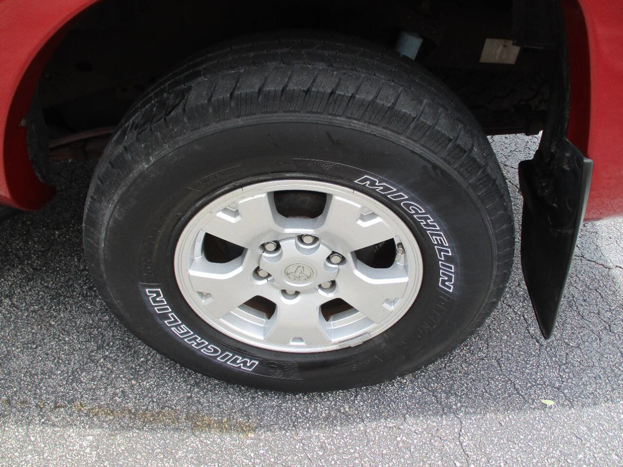 Used 2013 Toyota Tacoma PreRunner w/ TRD Off-Road Pkg RWD image 28