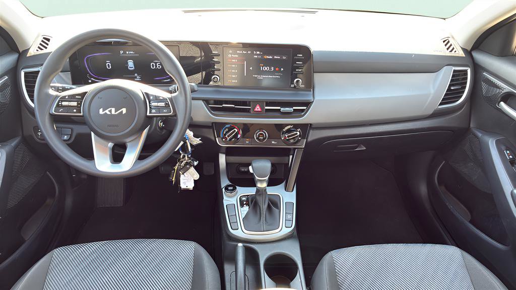 Certified 2026 Kia Seltos LX FWD image 27