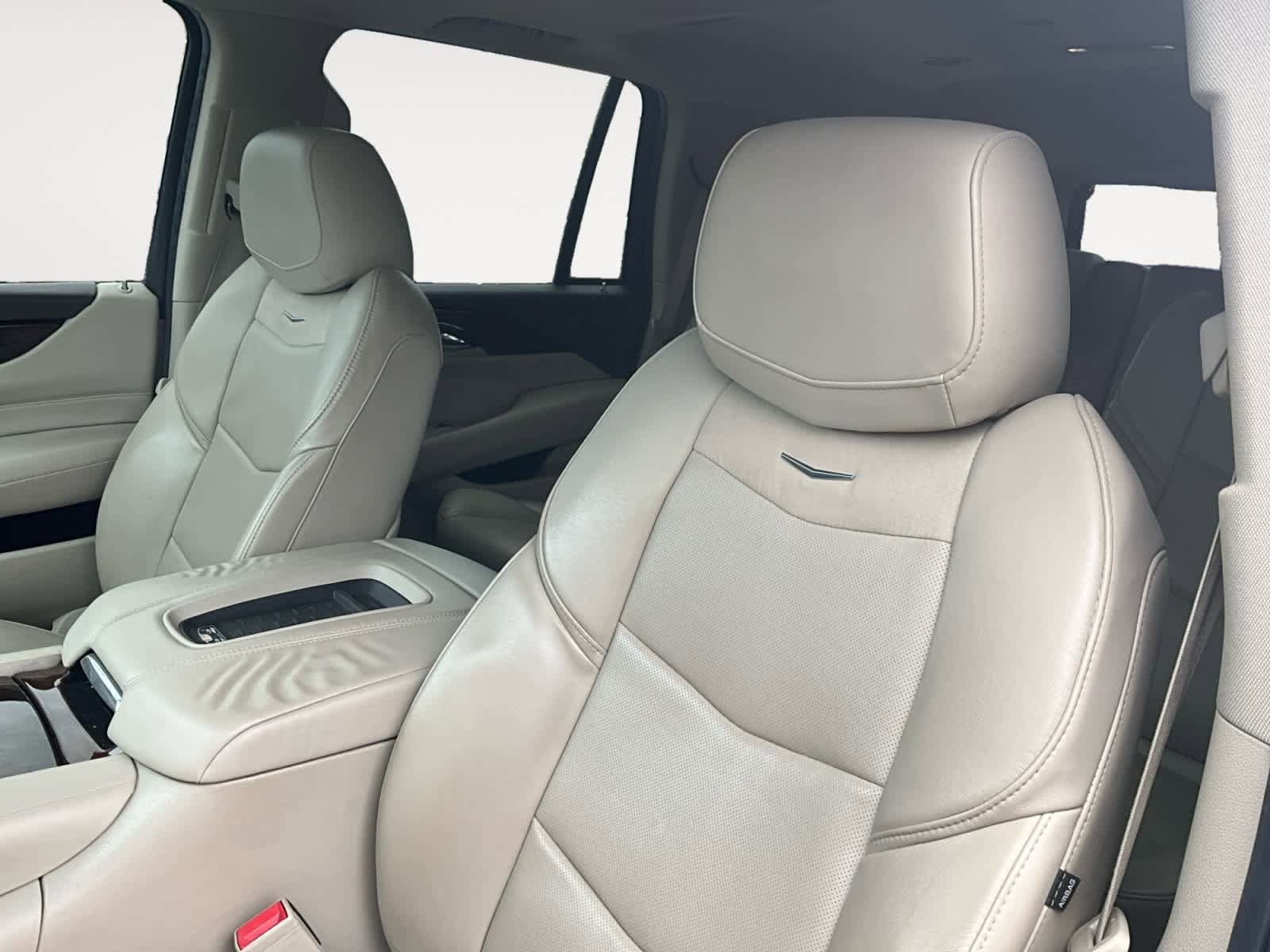 Used 2017 Cadillac Escalade Premium Luxury AWD/4WD image 9