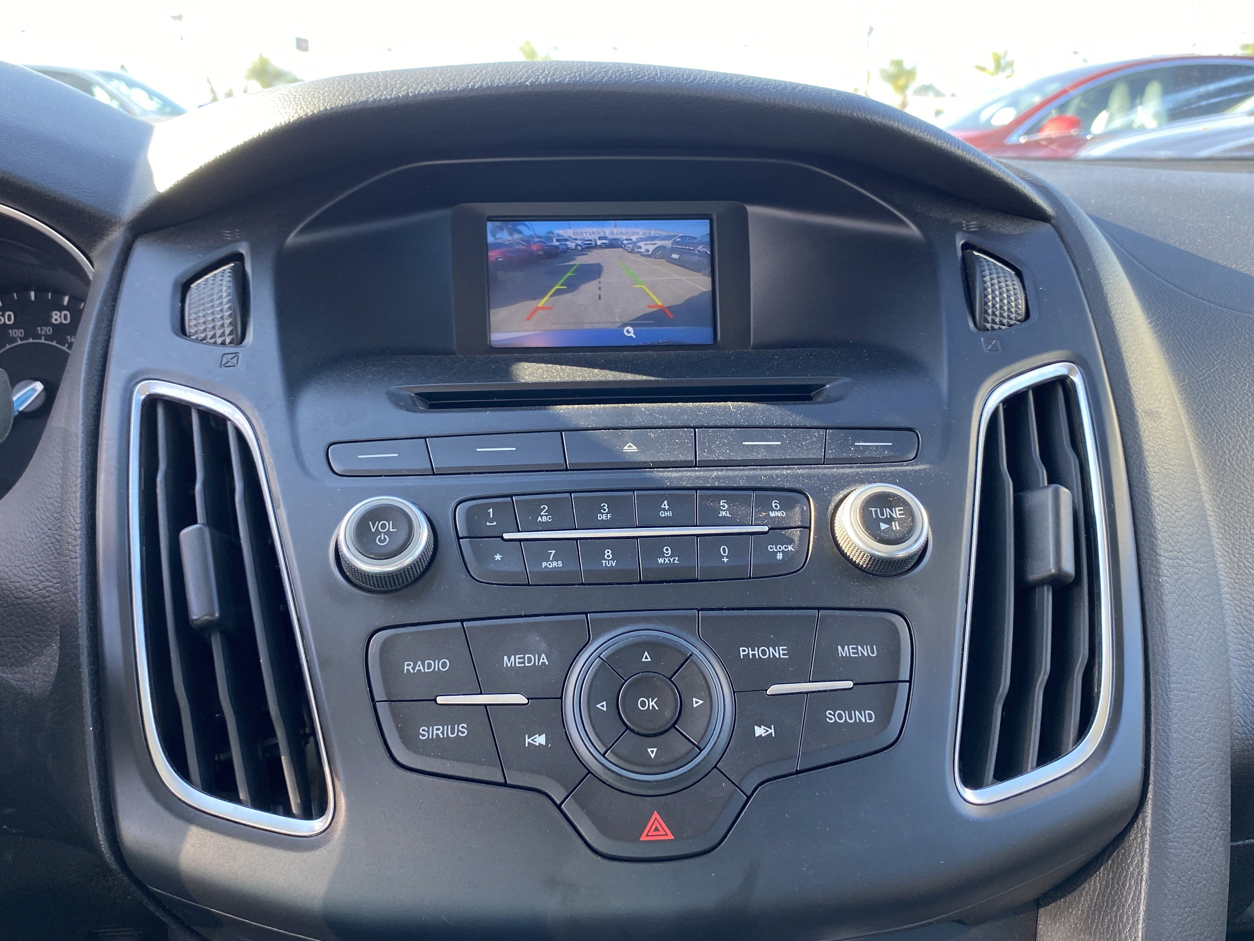 Used 2015 Ford Focus SE w/ Equipment Group 201A image 12