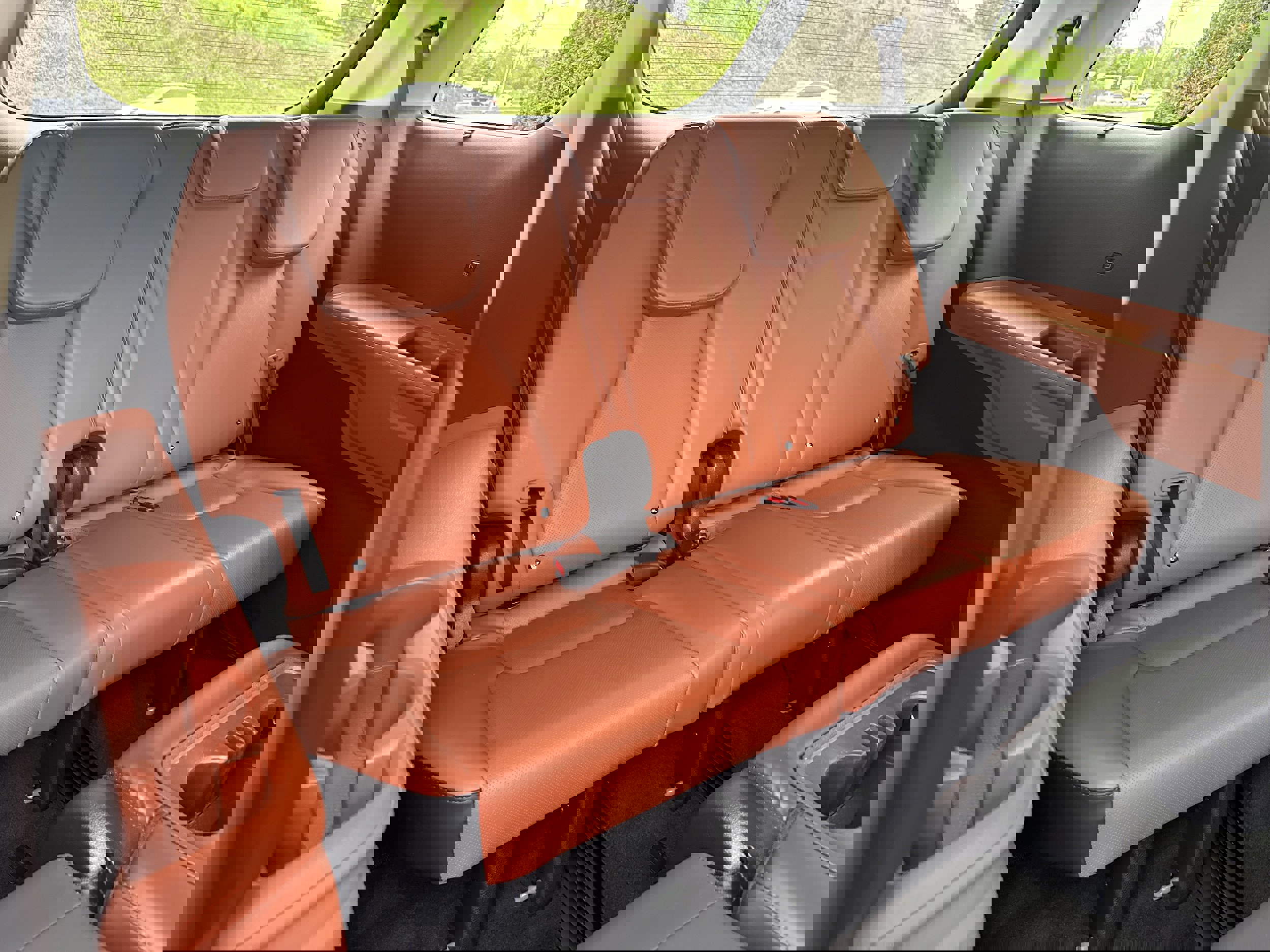 Used 2022 Kia Carnival SX image 9