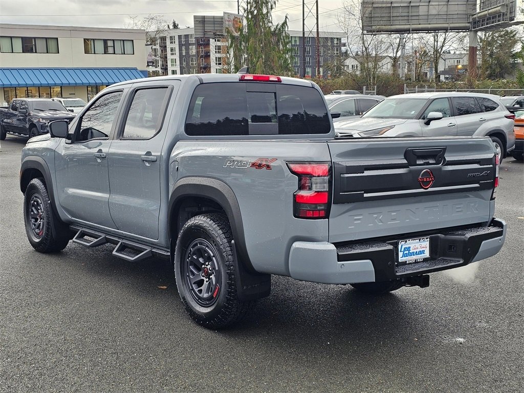 Used 2025 Nissan Frontier PRO-4X w/ Pro Premium Package image 7