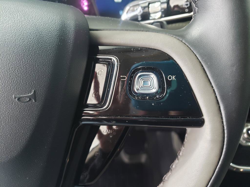 Used 2025 Lincoln Corsair Reserve w/ Equipment Group 202A image 23