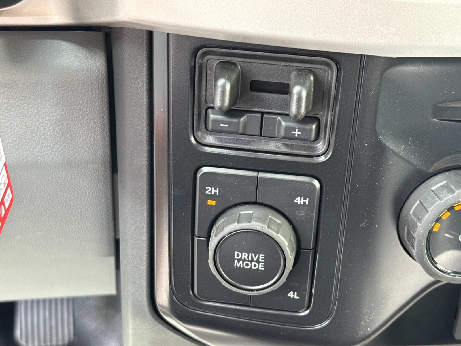 New 2026 Ford F550 4x4 Supercab Super Duty image 17