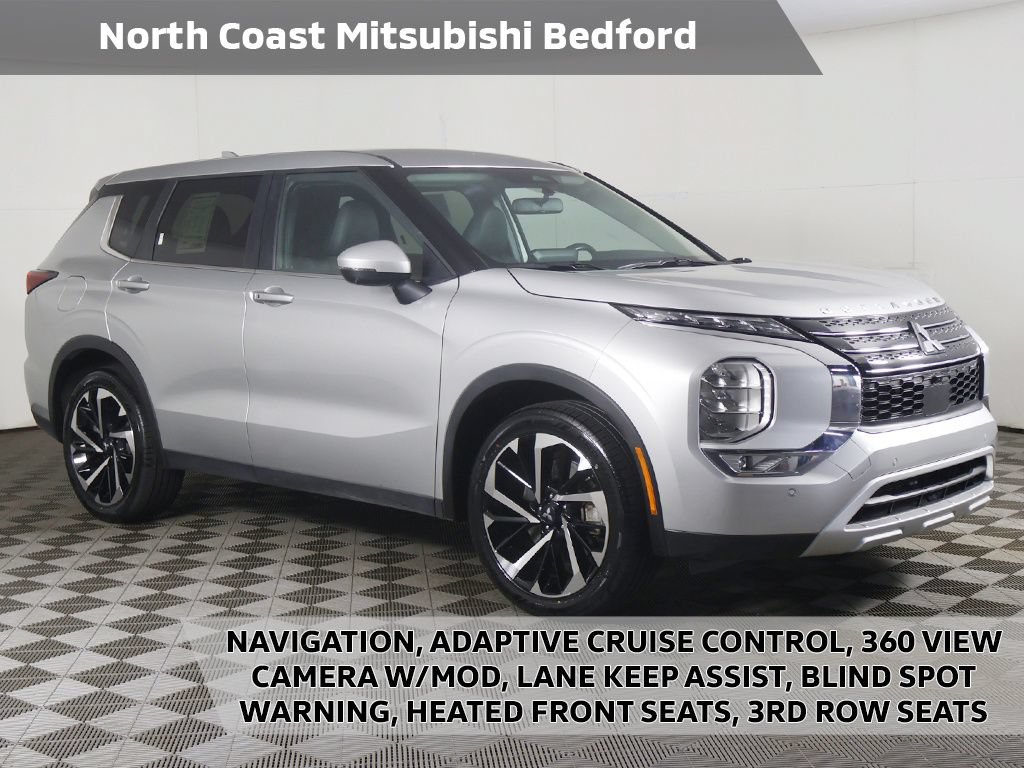 Used 2024 Mitsubishi Outlander SE