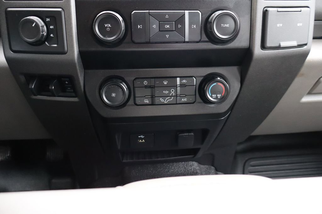 Used 2020 Ford F350 XL w/ Power Equipment Group AWD/4WD image 29