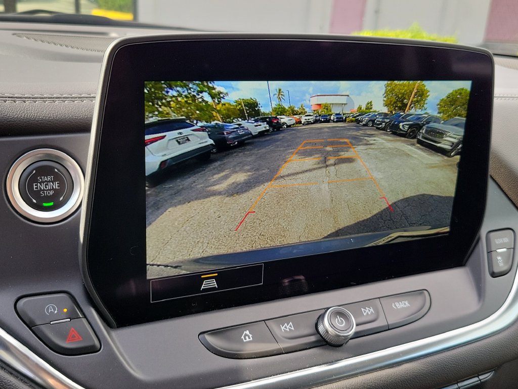 Used 2025 Chevrolet Blazer LT FWD image 34
