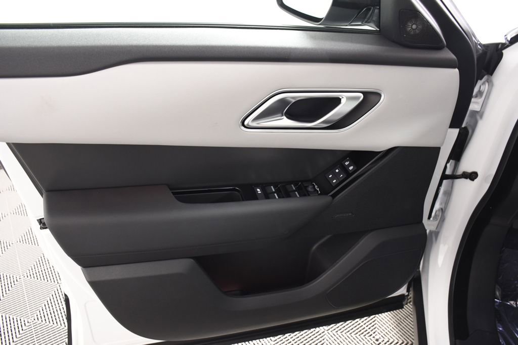 New 2026 Land Rover Range Rover Velar S AWD/4WD image 14