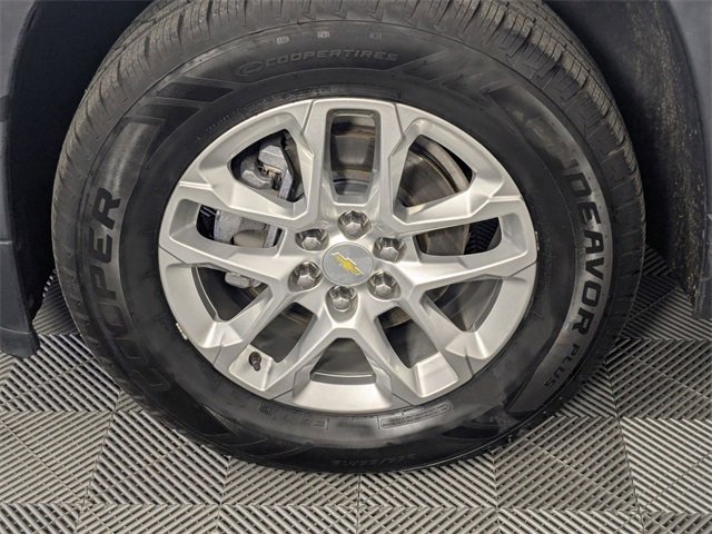 Used 2020 Chevrolet Traverse LT image 8