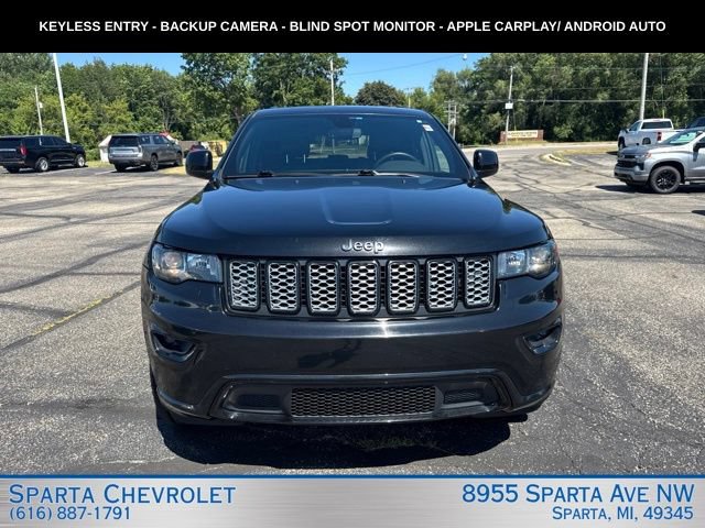 Used 2019 Jeep Grand Cherokee Altitude AWD/4WD image 8